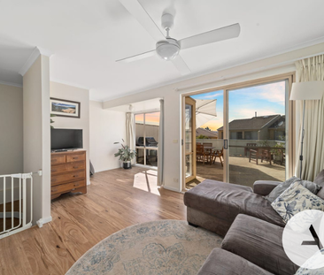 13/44 Medworth Crescent, Lyneham ACT 2602 - Townhouse For Rent | Do... - Photo 6