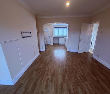 2 bedroom bungalow to rent - Photo 1