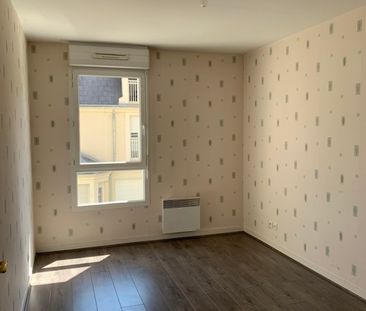 Location Appartement 3 pièces 67m² ORLEANS 45000 - Photo 2