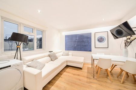 2 bedroom flat to rent - Photo 2