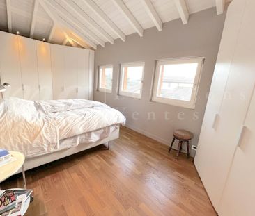 VERY BEAUTIFUL SINGLE FAMILY HOUSE OF 250 m2 LIVING AREA WITH LARGE... - Foto 5