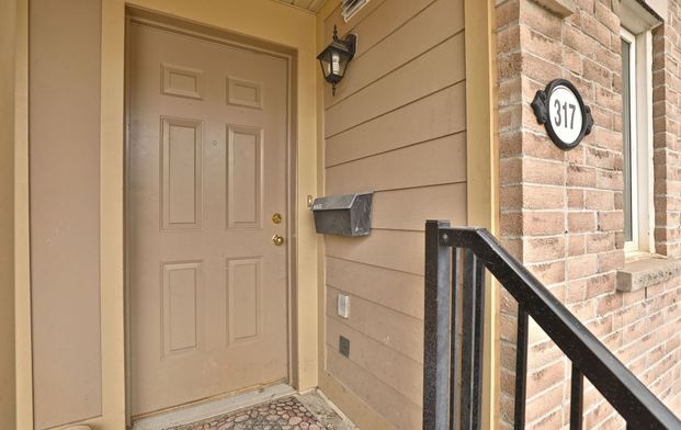 For Lease - 4975 Southampton Drive Unit# 317, Mississauga, Ontario - Photo 1