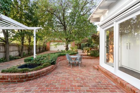 3 Hartwell Hill Road, Camberwell VIC 3124 - House For Rent | Domain - Photo 4