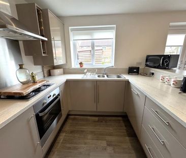 3 Bedroom Semi Detached To Let - Photo 6