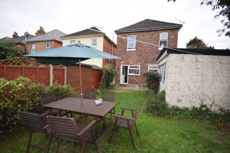 To Rent Madison Avenue, Springbourne, Bournemouth, BH1 £2,800 pcm Tenancy Info - Photo 5