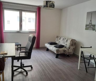 Location Appartement 1 pièce 31m² ST ETIENNE 42000 - Photo 1