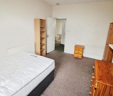 5 bedroom terraced house to rent - Photo 5
