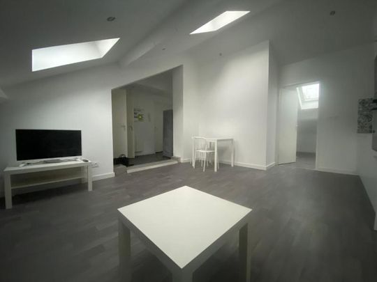 : Appartement 38.02 m² à SAINT ETIENNE - Photo 1