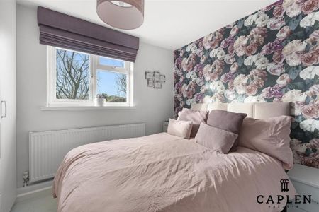 3 bedroom end of terrace house to rent - Photo 3