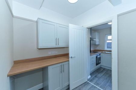 14 Strandburn Drive, Belfast, BT4 1NA - Photo 4