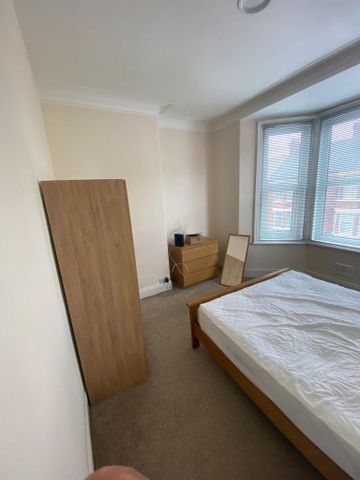 3 bedroom maisonette to rent - Photo 4