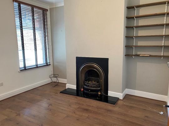 2 Bedroom Terraced House To Rent - Photo 1
