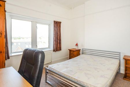 3 bedroom house share to rent - Photo 2