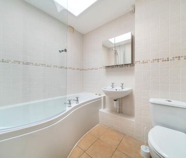 3 bedroom terraced house to rent - Photo 4