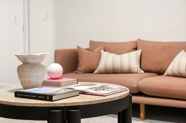 Space, versatility and convenience in Waterloo - Photo 1