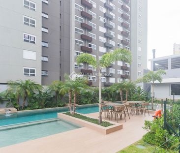 Apartamento com 2 quartos e 74m² para alugar em Passo da Areia, Por... - Foto 6