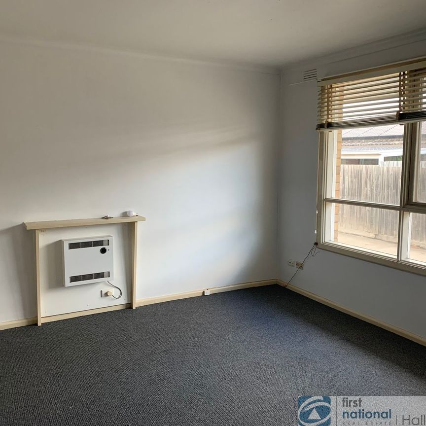 Located in the heart of Dandenong - Photo 1