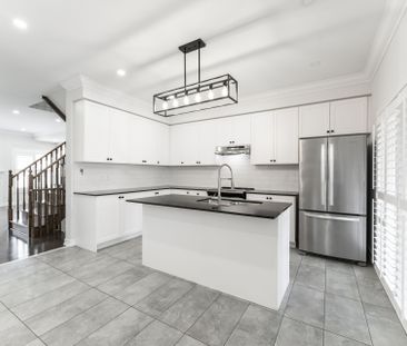 For Lease - 3970 Thomas Alton Boulevard, Burlington, Ontario - Photo 1