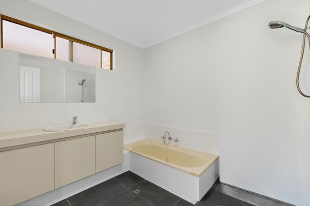 Welcome to your newly renovated home! - Photo 1