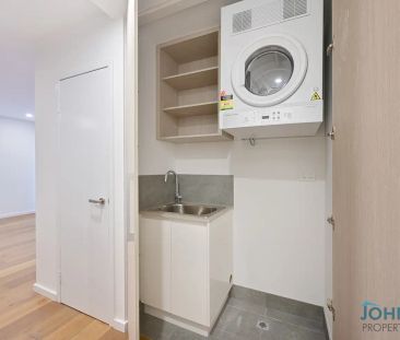 “Stylish Apartment in Prime Ardross-Applecross Location” - Photo 3