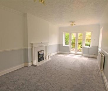 3 bedroom detached bungalow to rent - Photo 2