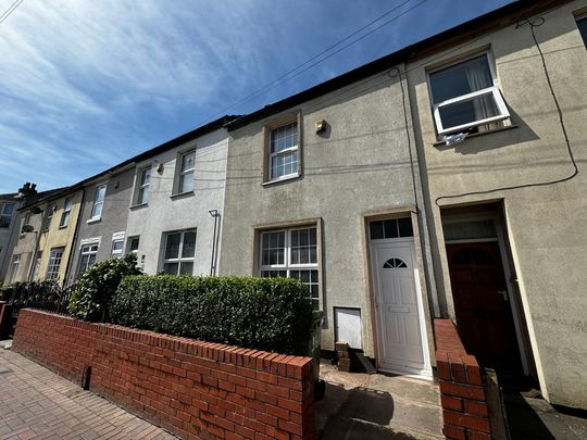 Dudley Road, Blakenhall, Wolverhampton - Photo 1