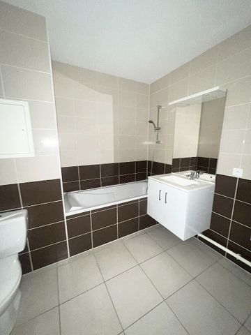 Location Appartement 2 pièces 41m² - Photo 4