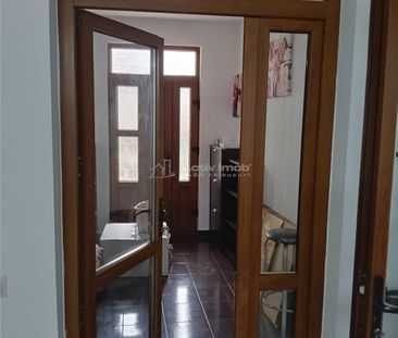 Inchiriez casa cu 4 camere-Bragadiru-zona Anaf-Partial Mobil - Fotografie 2
