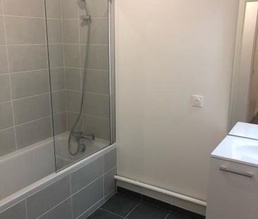 Location Appartement 3 pièces 62m² NOTRE DAME DE BONDEVILLE 76960 - Photo 3