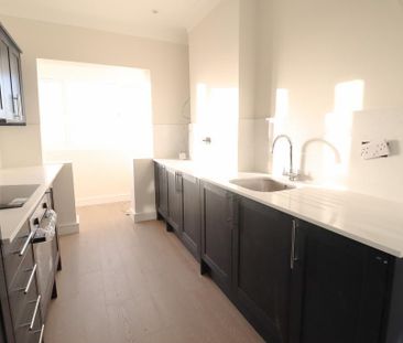 3 bedroom apartment to rent - Photo 6