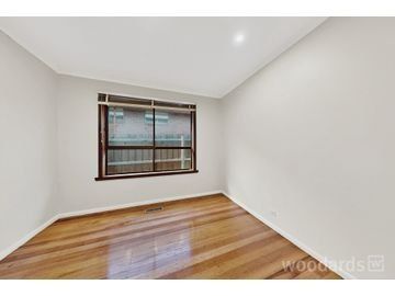 Location & Low Maintenance Family Home - Photo 2