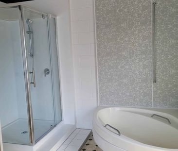 Homely on Hughson - Photo 4