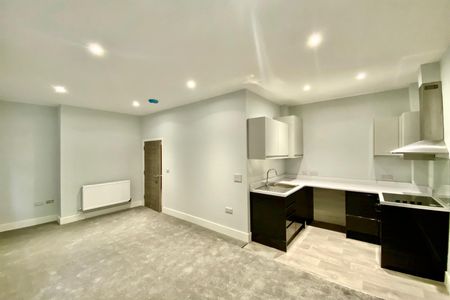 Thomas House, Bernard Street, SO14 - Photo 2