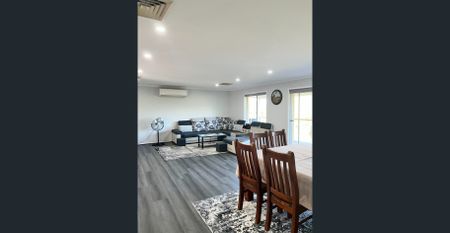 37 FORESTER CRESCENT CHERRYBROOK - Photo 3