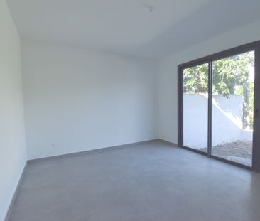 Location Maison 4 pièces 104m² ST DENIS 97490 - Photo 6