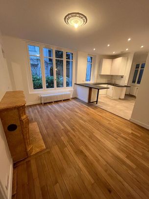 location Appartement T2 DE 41m² À PARIS 16 - Photo 1