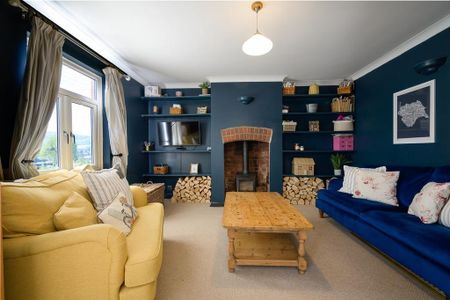 3 bedroom detached house to rent - Photo 3