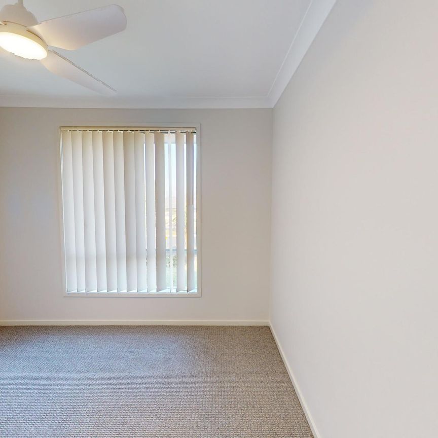 5 Topaz Way, Rutherford NSW 2320 - Photo 1