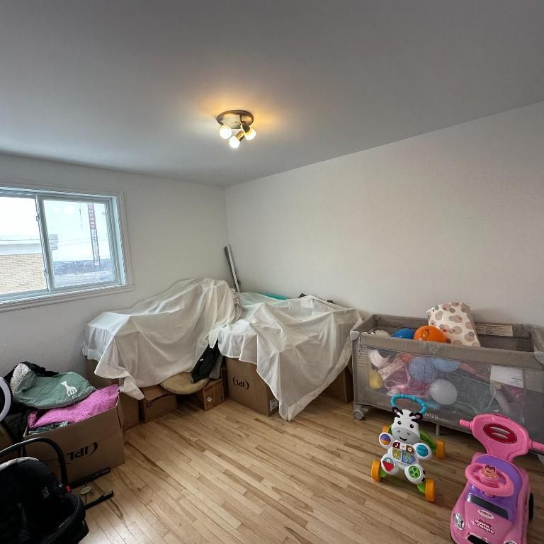 4 1/2 situé à Ste-Foy, A/C, Internet, stationnement - Photo 1