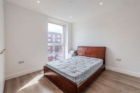 Bright and spacious apartment to let at Water view house - Photo 5