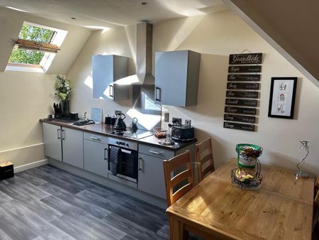 2 bedroom apartment to rent - Photo 5