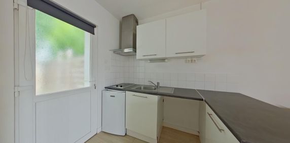 Location Appartement 1 pièce 22m² CHATELLERAULT 86100 - Photo 2