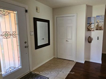 For Lease - 31 Keeble Crescent Unit# Upper, Ajax, Ontario - Photo 4