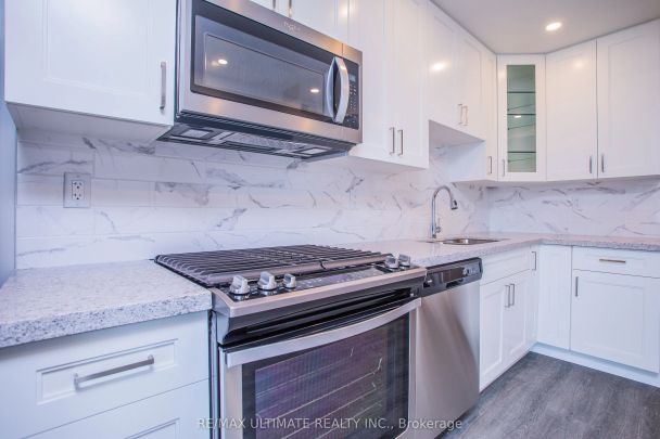 19 Bartlett Avenue #Main Floor - Photo 1