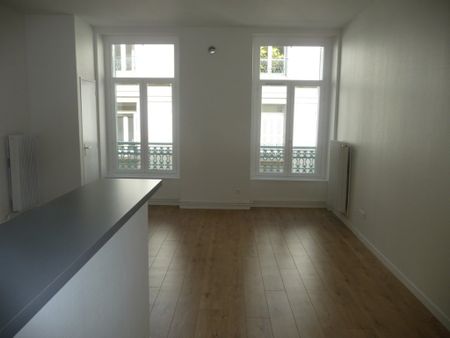 APPARTEMENT T3 A LOUER - Photo 2