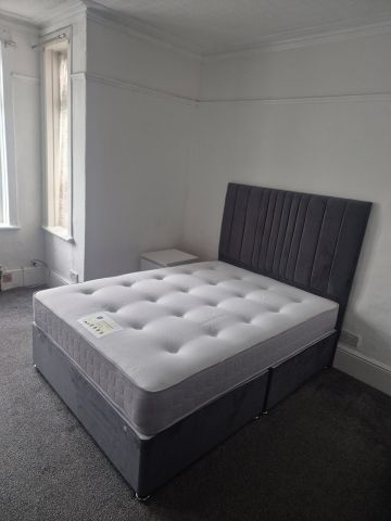 Room in a Shared House, Melfort Rd, CR7 - Photo 5