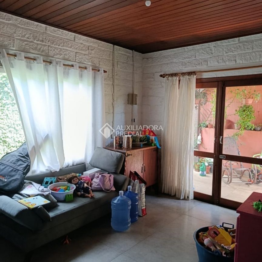 Casa com 3 quartos e 90m² para alugar em Rio Tavares, Florianópolis. - Photo 1