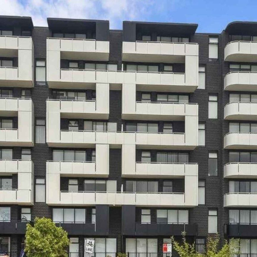 Security Complex- 1 BEDROOM APARTMENT - Photo 2