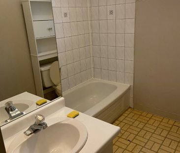 For Lease - 10084 Yonge Street Unit# 1, Richmond Hill, Ontario - Photo 4