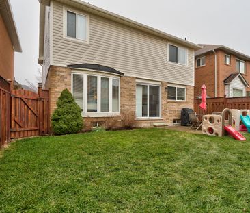 For Lease - 1337 Goldhawk Trail, Oakville, Ontario - Photo 3